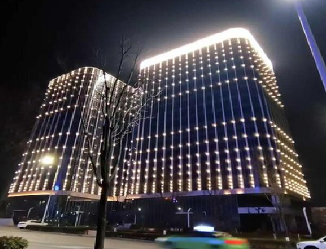 鲁甸亮化工程安装注意事项。